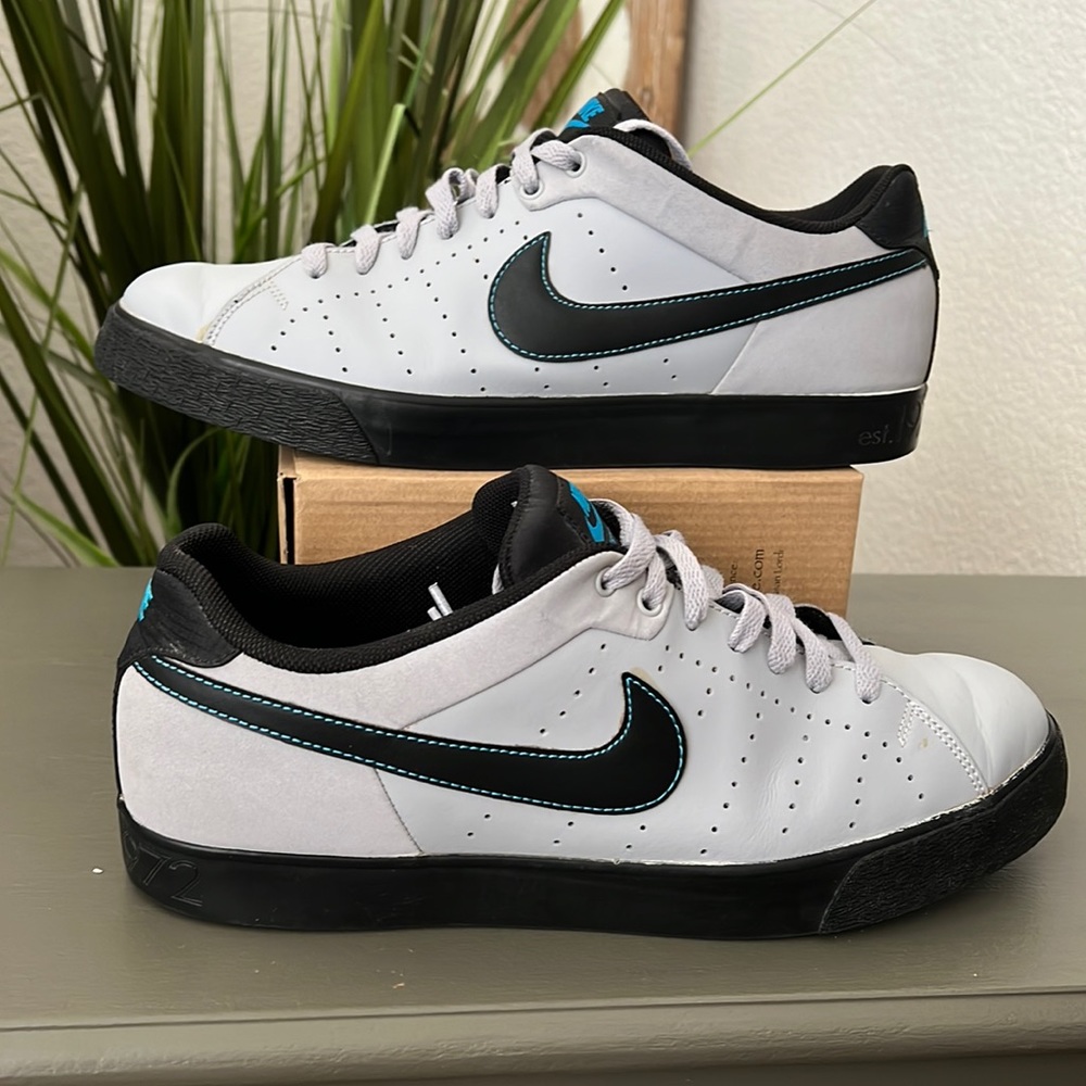 Nike court tour est 1972